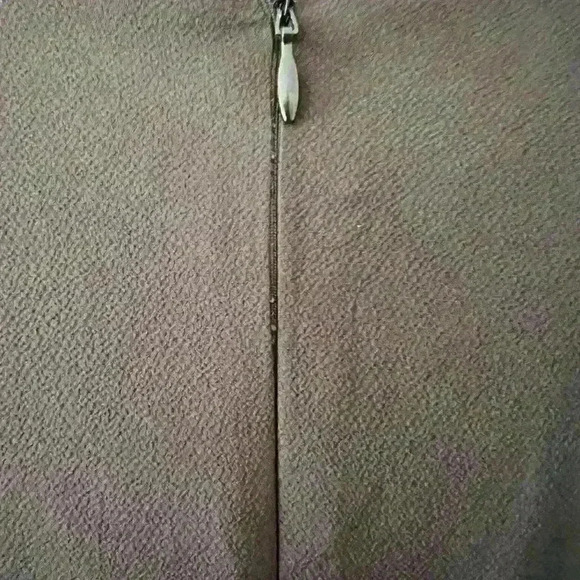 BELONGSCI NWT WOMENS V NECK BELL SLEEVE SHIFT MINI BLACK DRESS SIZE L - Picture 6 of 7